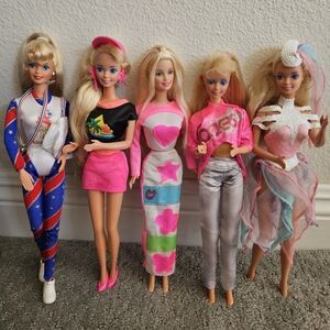 Lot of Vintage Barbies